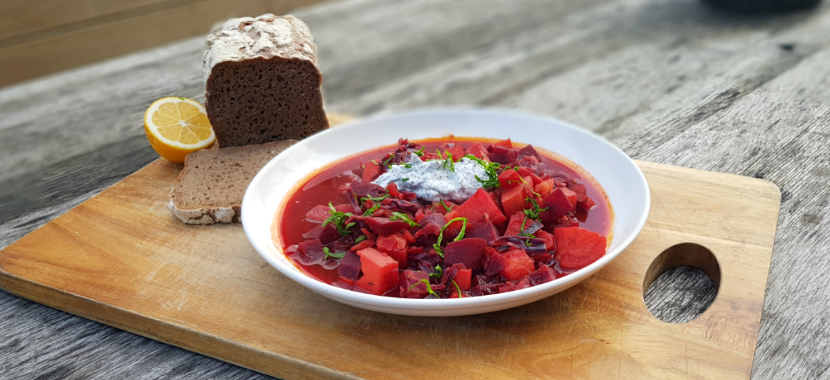 Borscht with dill yoghurt and rye bread